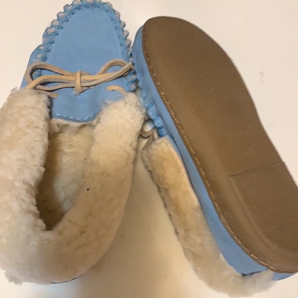 L.L. BEAN BLUE SHERPA MOCCASINS LEATHER FUR LOAFERS SHEARLING SLIPPERS SZ 5 WARM - Picture 11 of 14